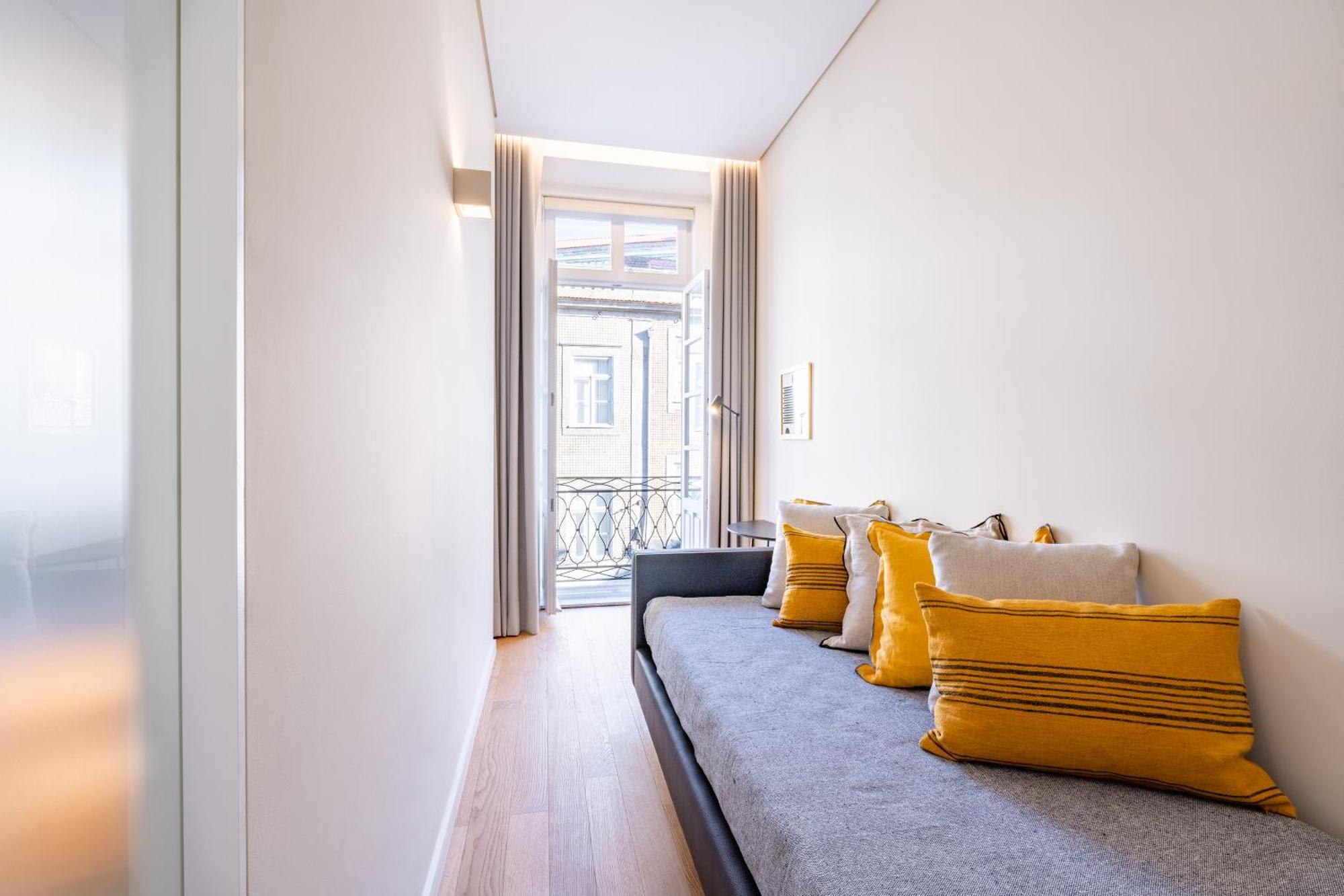 Viva 4 Suites Batalha Residence & Size Flats Batalha Porto Exterior photo